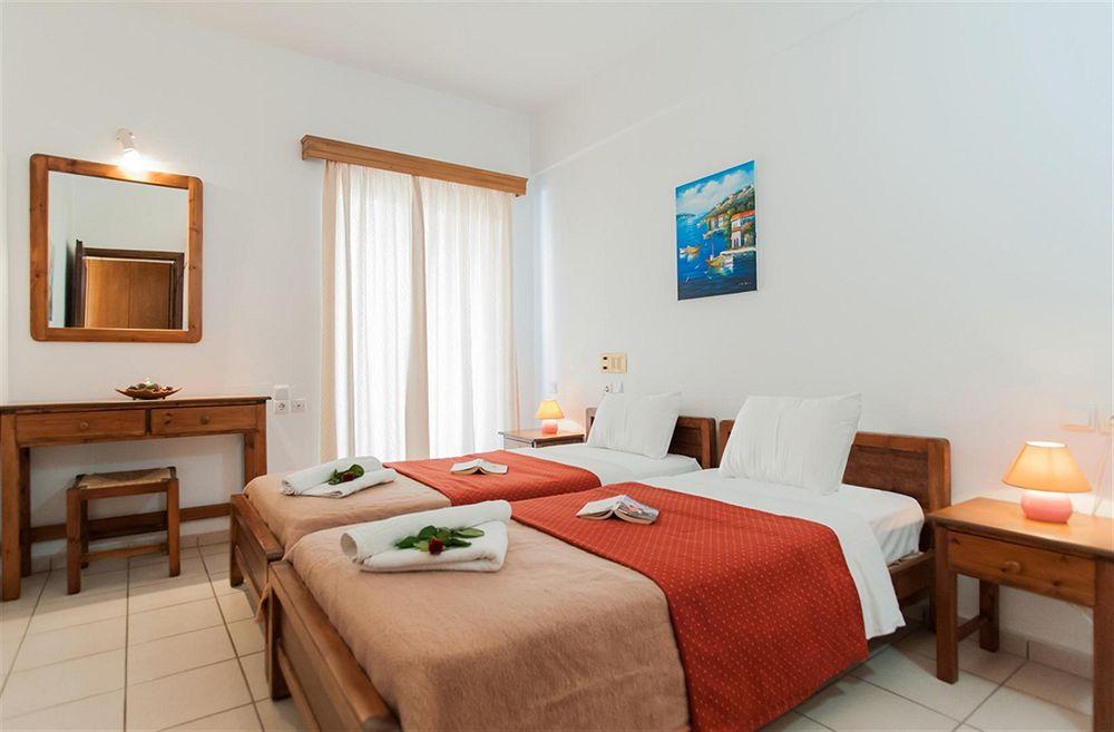 Batis Beach Hotel Ретимно Екстериор снимка