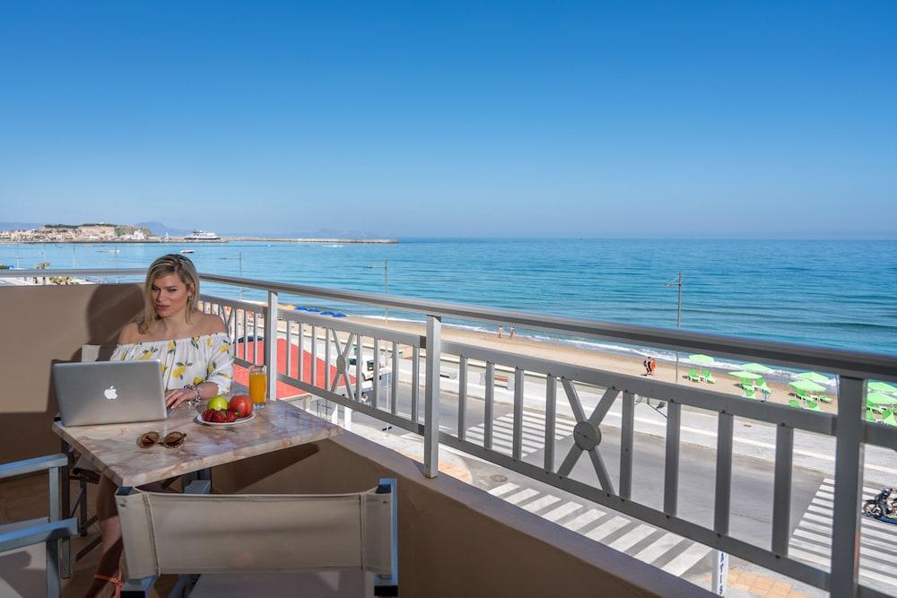 Batis Beach Hotel Ретимно Екстериор снимка