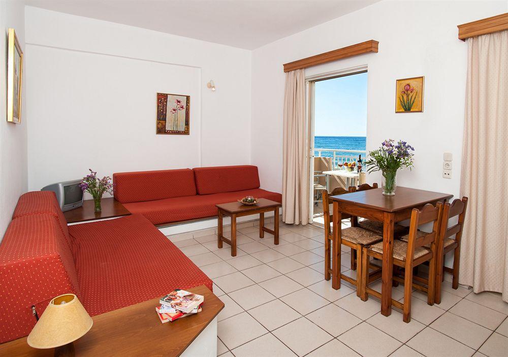 Batis Beach Hotel Ретимно Екстериор снимка