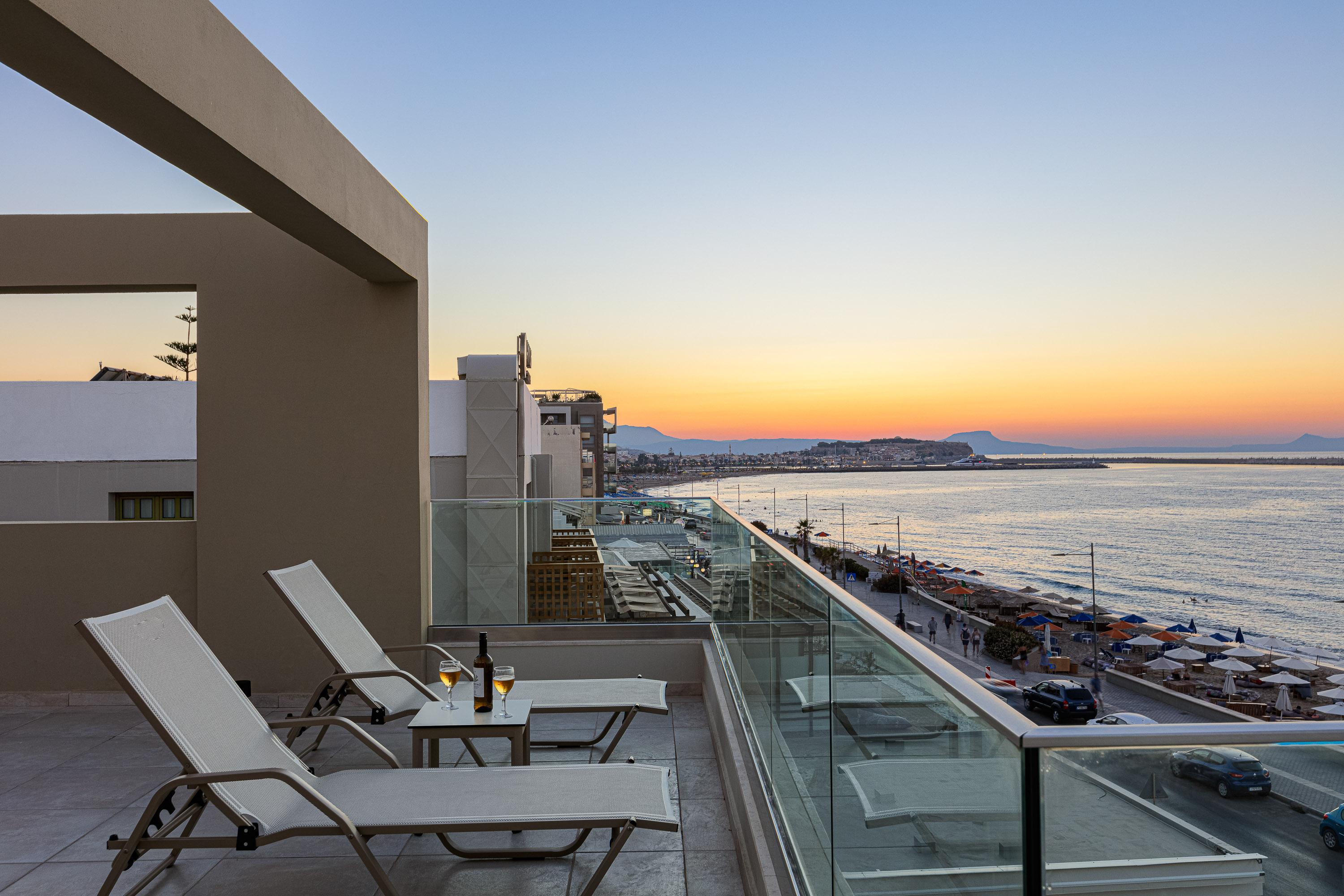 Batis Beach Hotel Ретимно Екстериор снимка