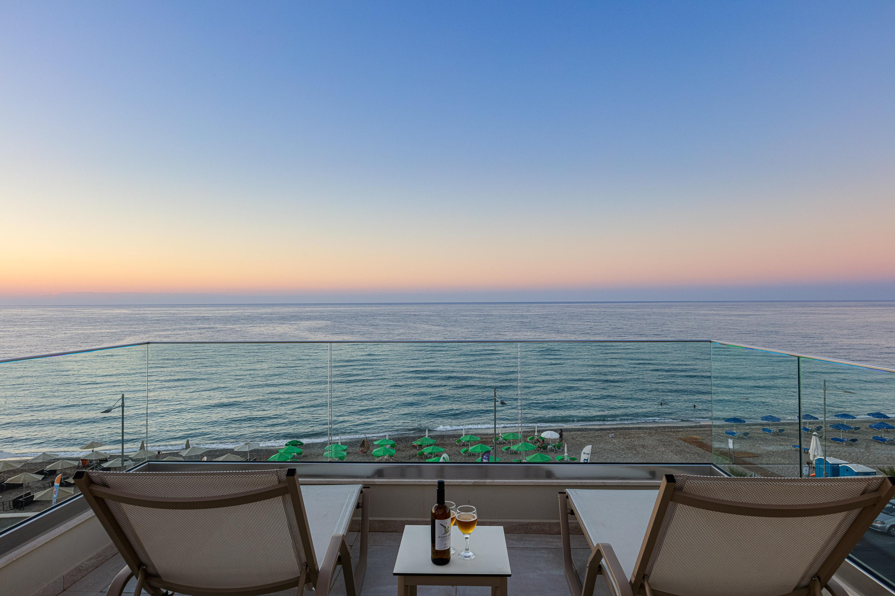 Batis Beach Hotel Ретимно Екстериор снимка