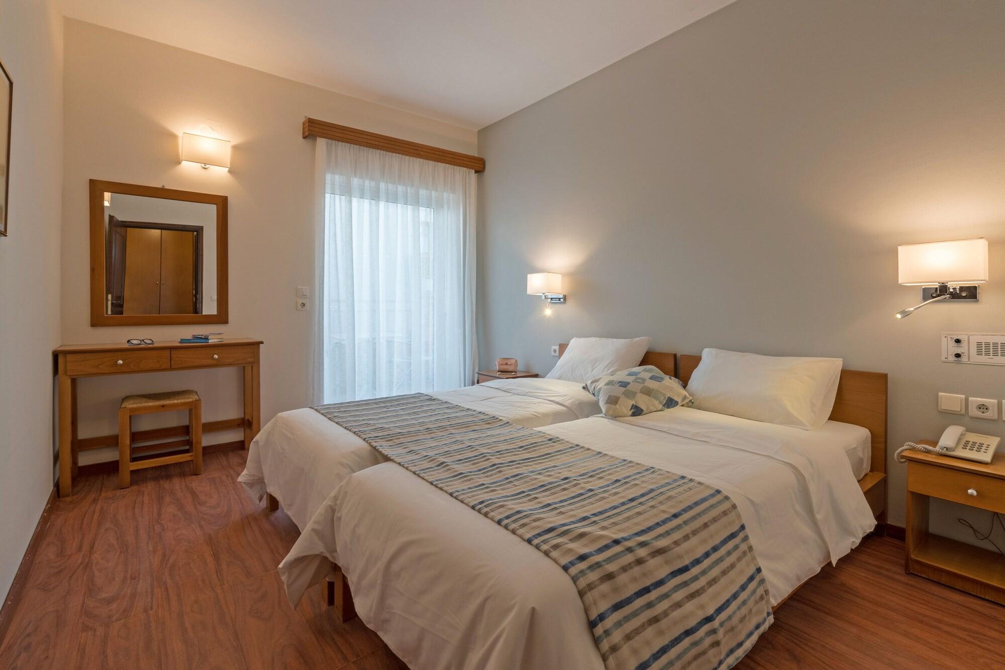 Batis Beach Hotel Ретимно Екстериор снимка