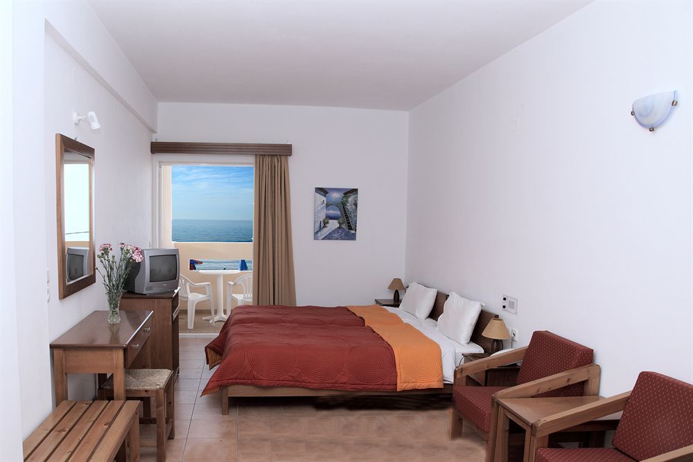 Batis Beach Hotel Ретимно Екстериор снимка